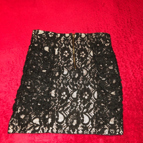 Skirt - Picture 2 of 2